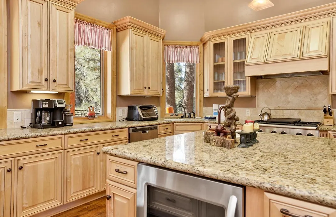 Wolf Creek Castle #2202-1