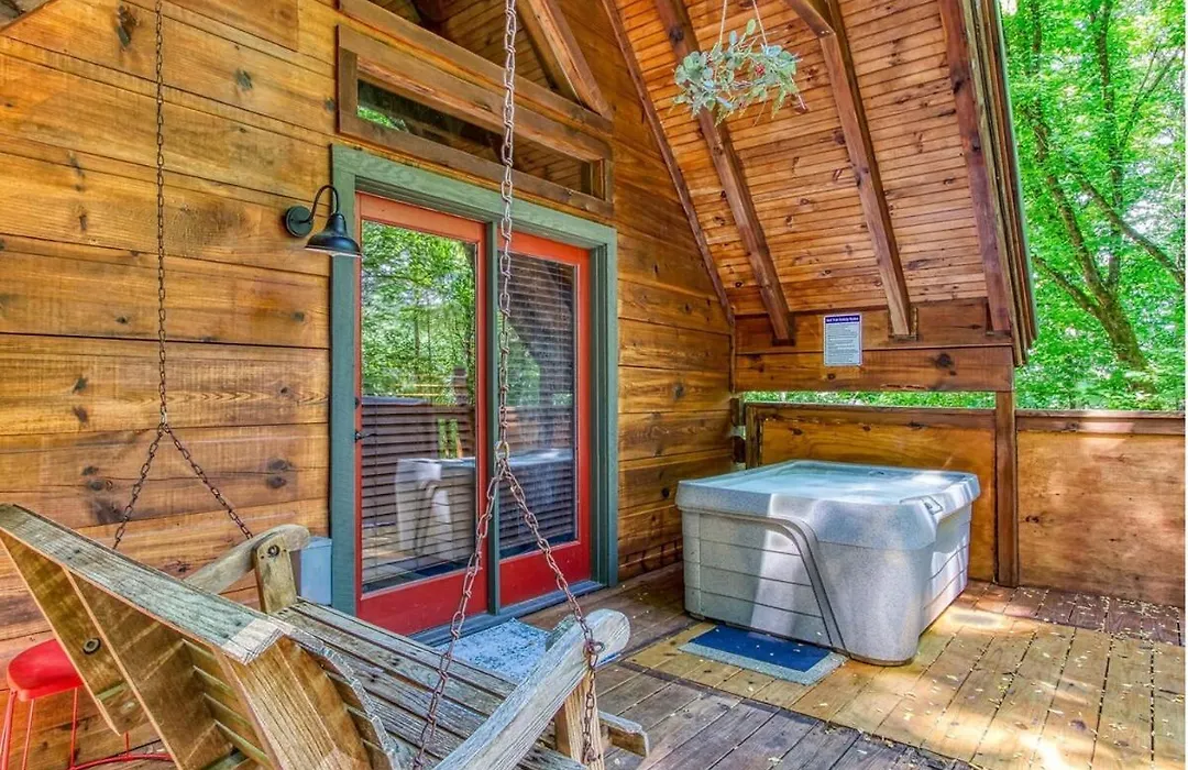 Honeysuckle-Romantic Cabin For 2 On Top Of The Mtn-1