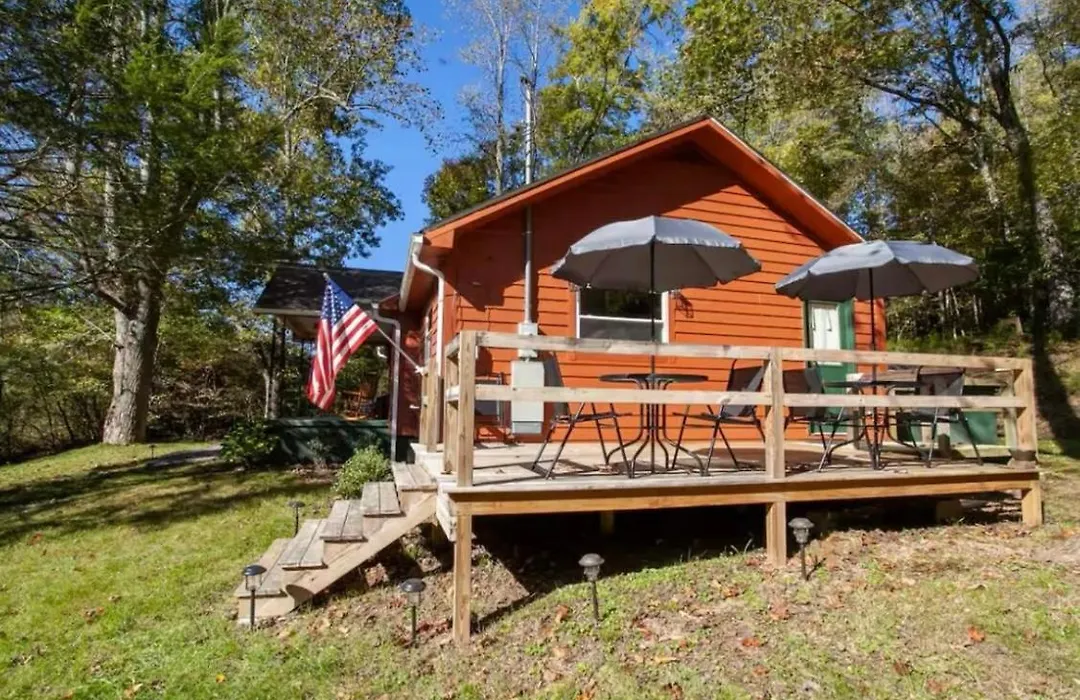 Little Bear Hideaway-1