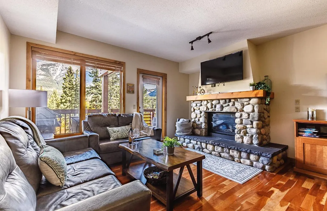 Creekside At Rundle Cliffs Lodge-1