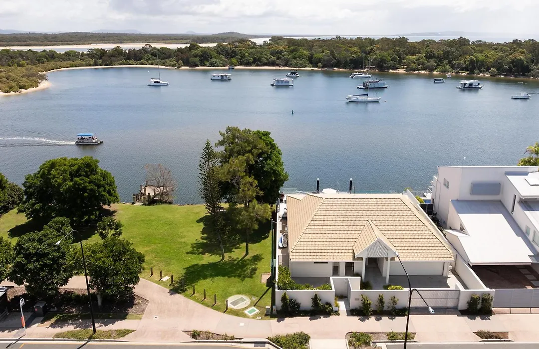The River Rest - Noosa Jetty Stay-1
