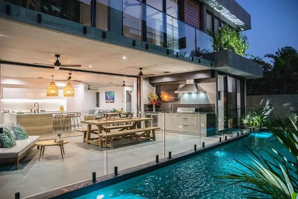 Azure Port Douglas - Luxurious & Modern-1