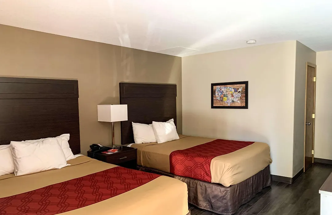 Econo Lodge Portland Downtown-1
