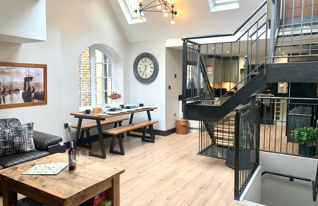 The Old Bakery - Luxury Three Bed House With Roof Terrace-1