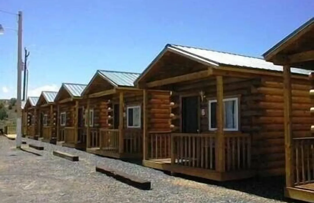 Bryce Gateway Inn Cabins-1