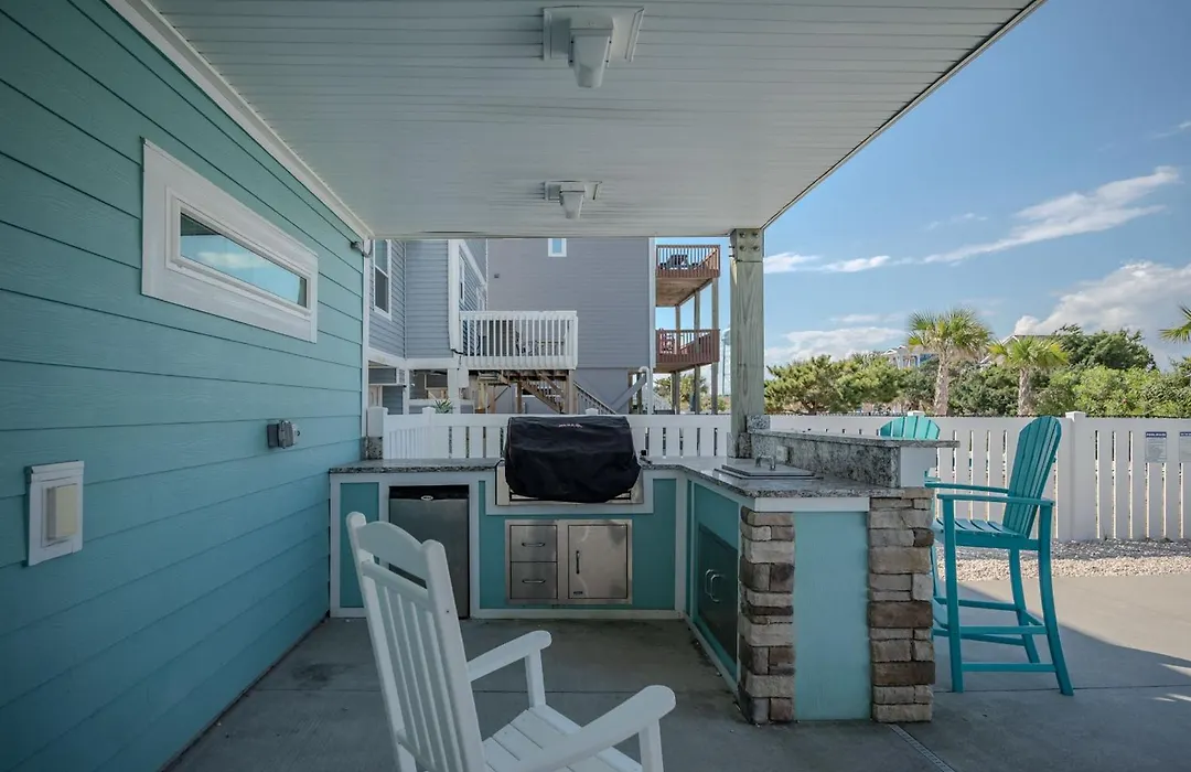 Wait N Sea By Oak Island Accommodations-1