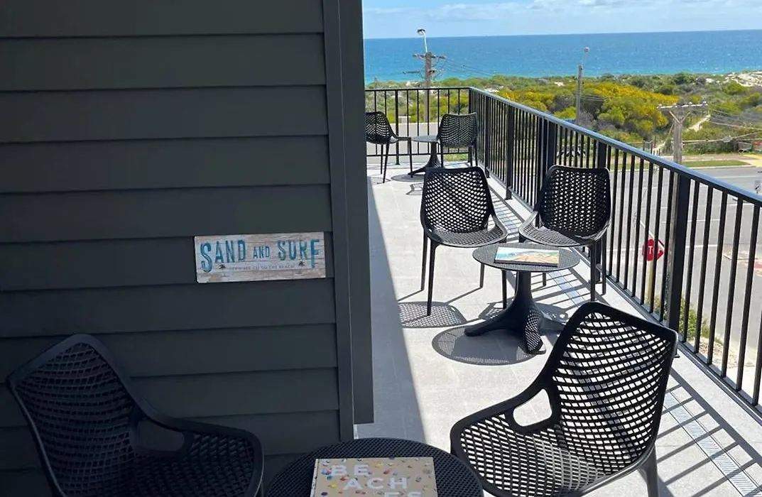 Beach House Perth-1