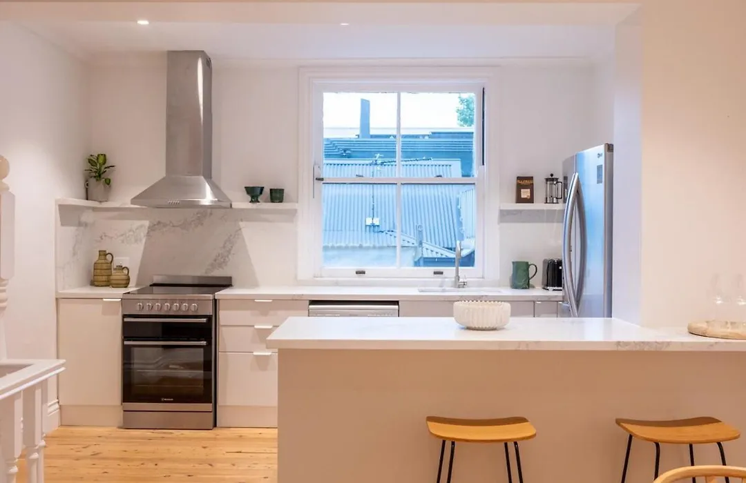 Stylish 3Br Terrace In The Heart Of Surry Hills-1