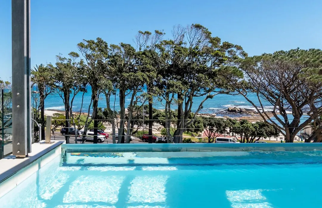 Blue Views Penthouse Beachfront Apartment With Pool-1