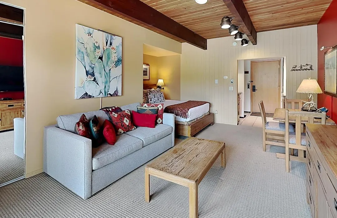 Timberline Condominiums Studio Standard Unit 216-1