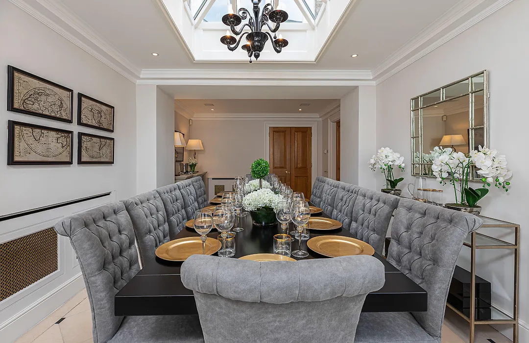 Aval Stunning 6-Bed House Near Harrods In Knightsbridge-1
