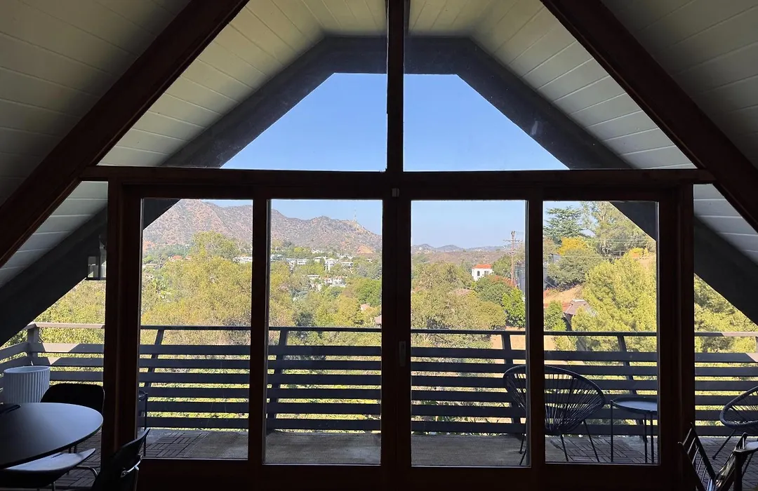 Architectural Marvel In Hollywood Hills With Views-1