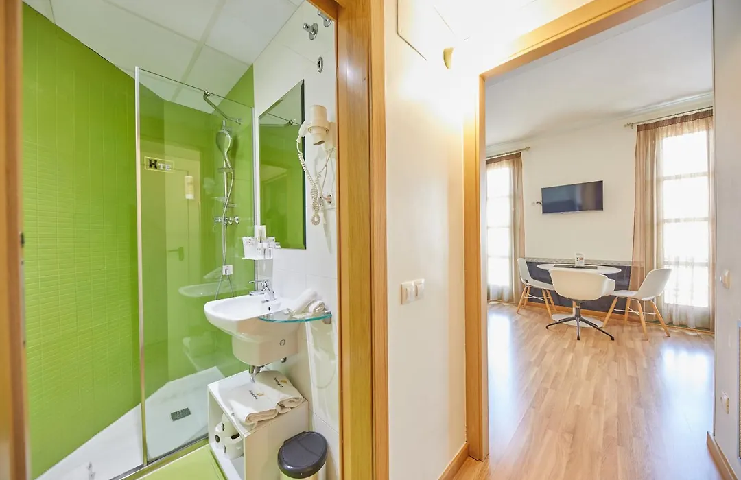 Apart-Suites Hostemplo-1