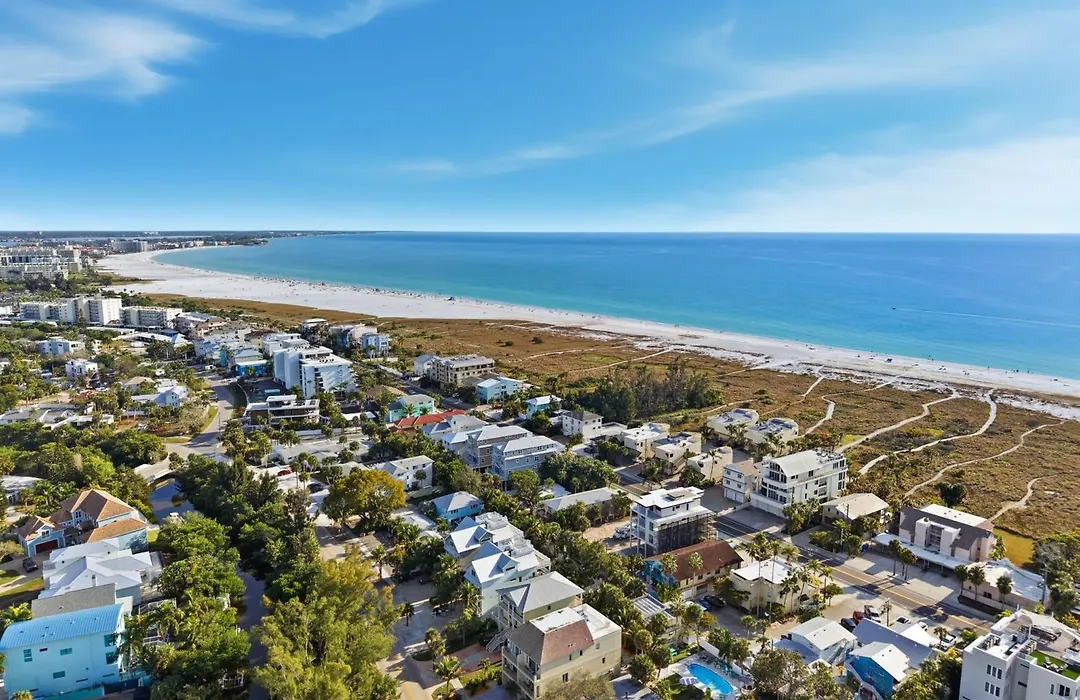 Jellyfish Unit, Walk To Beach & Siesta Key Village, Pet-Friendly-1