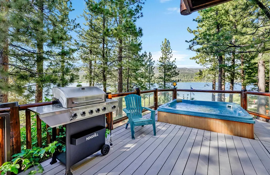 Eagle Point Lake House #2471-1