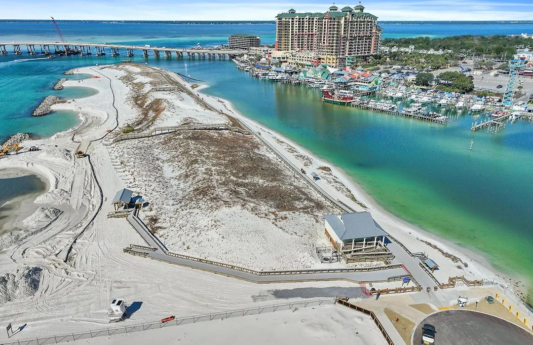 Shoreline Towers 3104-1