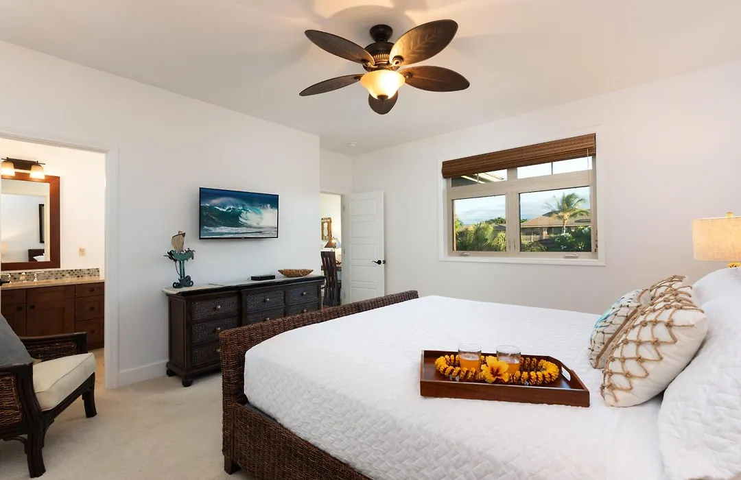 ❤Pih❤ Pineapple Hale Elegant Private Bikes Free Hilton Pool Waterslide Passes-1