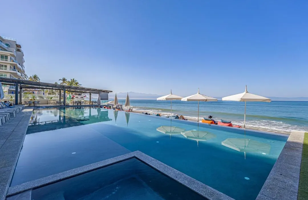 New Luxury 3 Bedroom Condo Udara - Beach - Pool - Spa-1