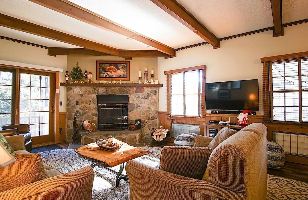 Whistlepunk 20 Wilderness Hideaway, Slope Side, Spacious 2 Bedroom Condo-1
