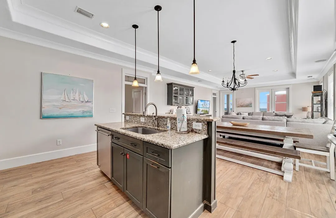 Tuxedo Flats By Gsvr - Beachside With Dual Living Areas & Backyard With Pools - Free Activities And Golf-1