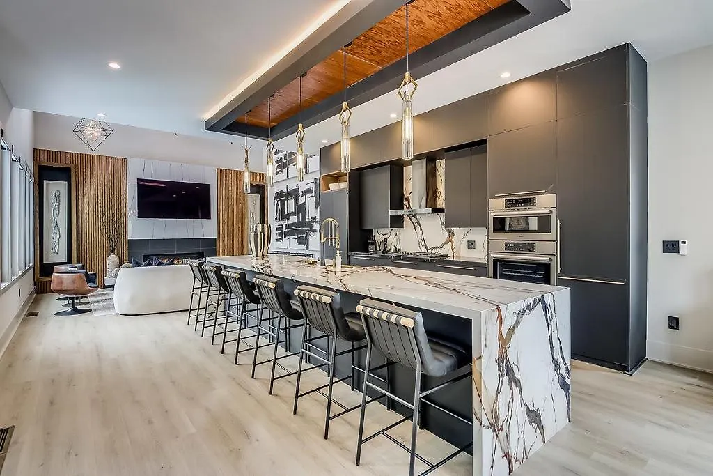 Serenity Estates 5Br Modern Retreat-1