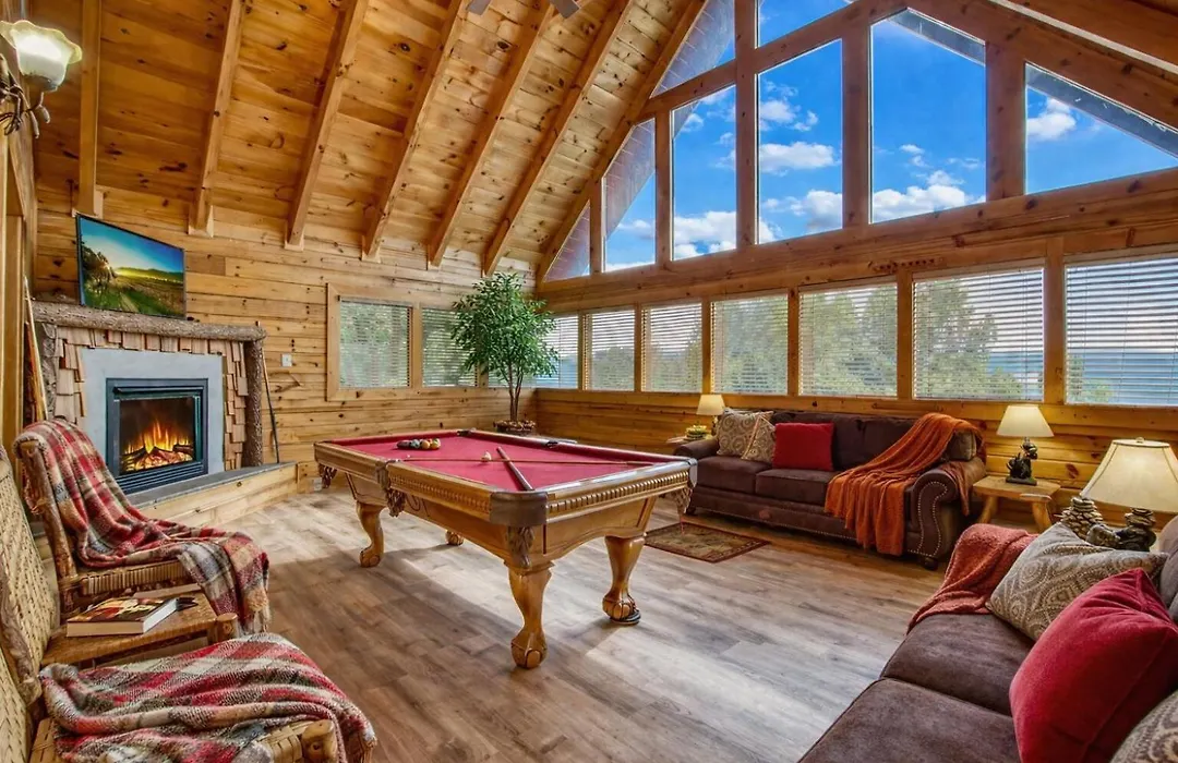 Eagles View, Free Attraction Tickets, Breathtaking Mountain Views, Hot Tub, Wifi!!!-1
