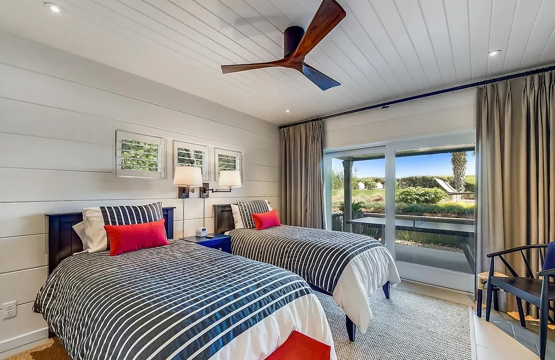 8 East Beach Lagoon-1