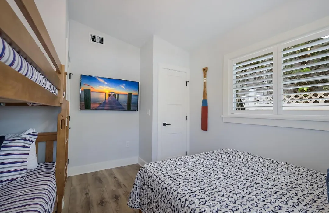 Coconut Hut - Pool & Spa, Pool Table, Putting Green By Anna Maria Life Vacation Rentals-1
