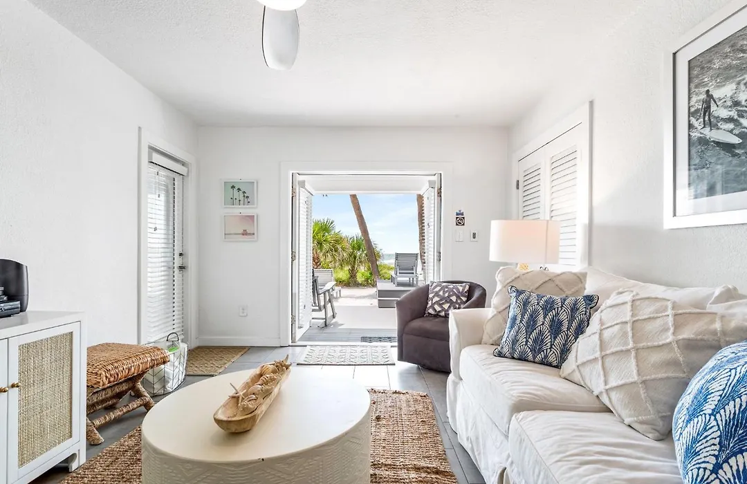 3 Palms Retreat-1
