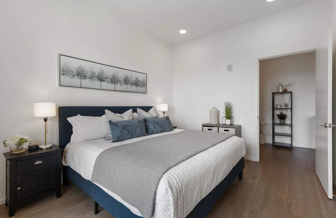 Gulch Condo With Pool Gym Private Patio & Garage-1