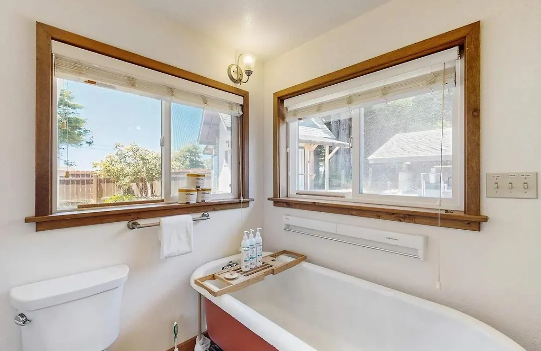 Eco-Conscious Home With Spacious Yard & Ev Charger-1
