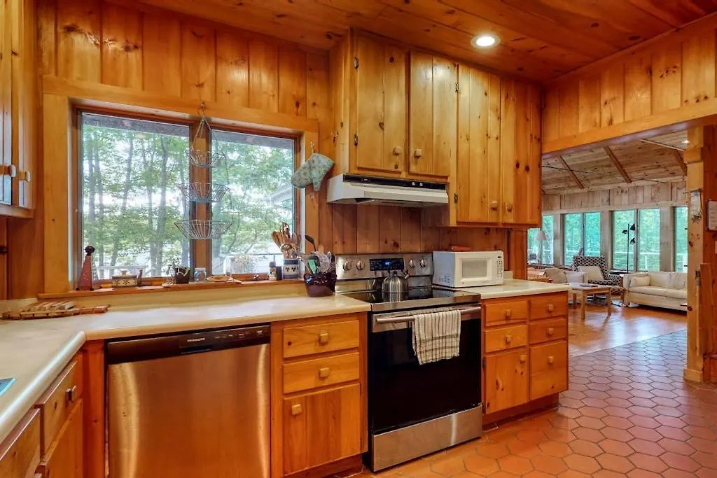 Private Waterfront Home With Large Deck & Deep Water Dock-1