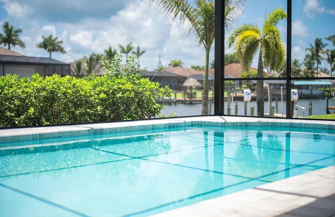 Pelican Villa Kokomo Waterfront Oasis In Cape Coral Fl-1