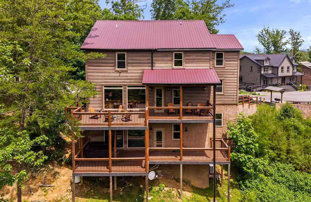 Smoky Mountain Joy - Private Pool, Theater & Games-1