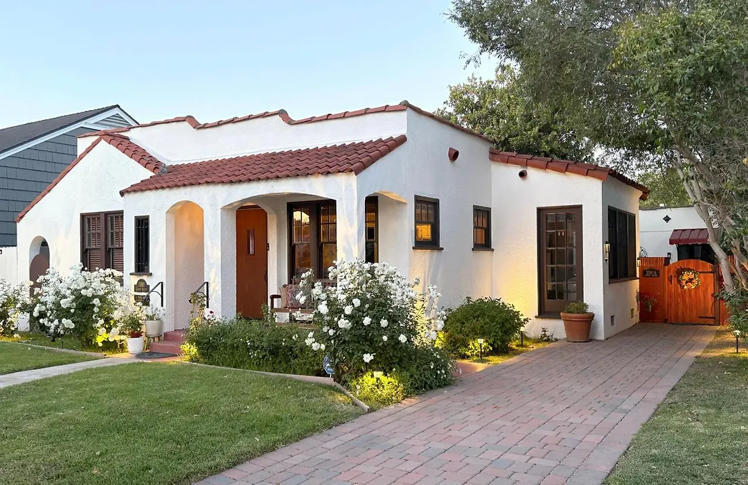 Casita Gundry- Boutique Hideaway, Quaint Historic Charm-1