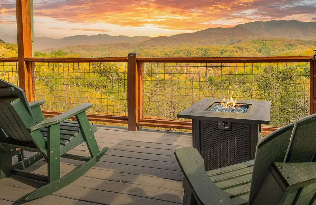 Epic Views Game Room Hot Tub Bears Lookout-1