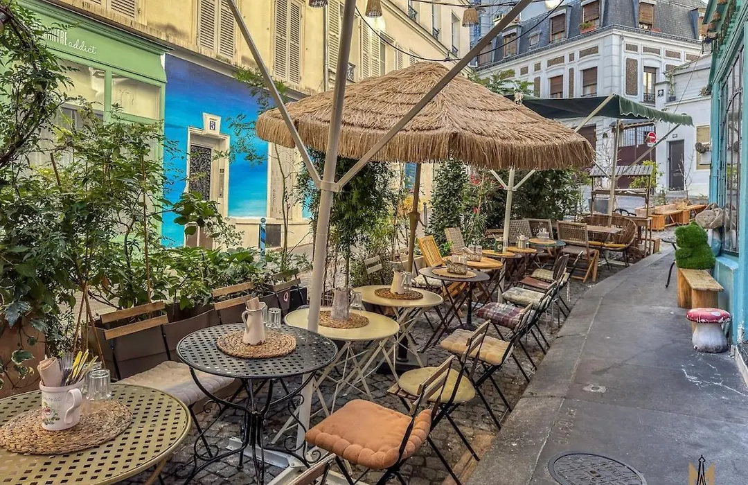 Montmartre Apartments - Androuet-1