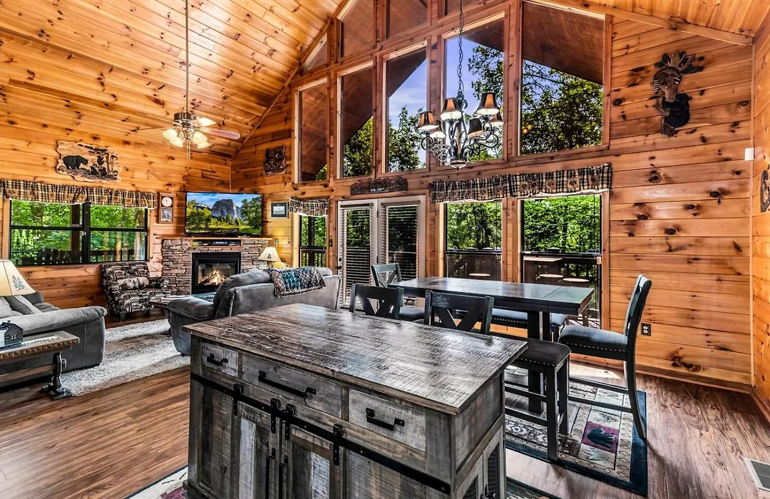 Amazing Grace - Hot Tub, Stone Firepit & Arcade Loft Near Pigeon Forge-1