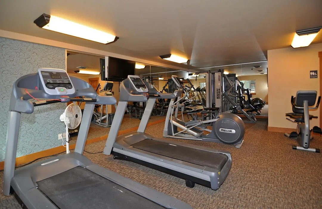 Lakeside Lodge And Suites-1
