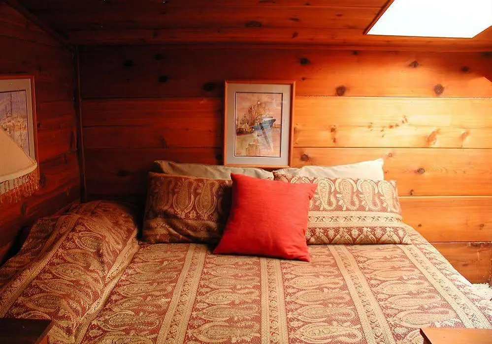Always Inn Idyllwild Vacation Cottages-1