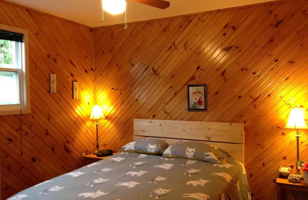 Bubbling Brook Cottages-1