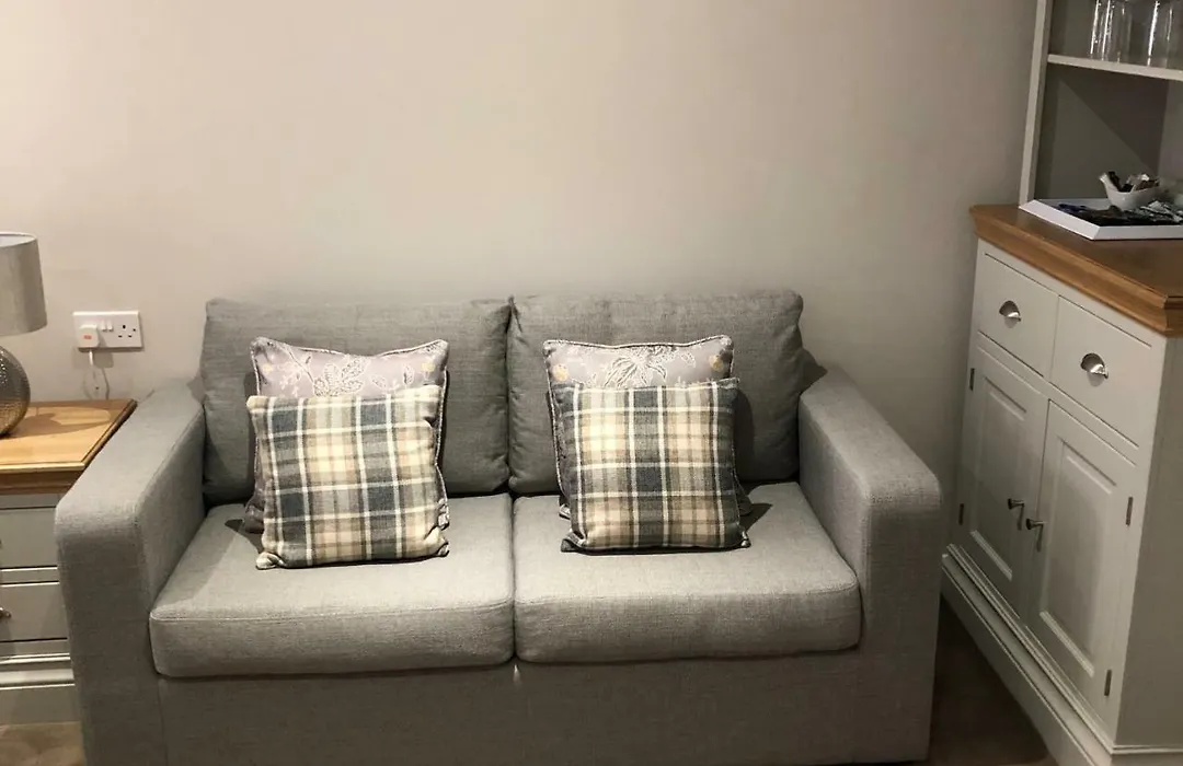 De Courceys Manor Suites & Cottages-1