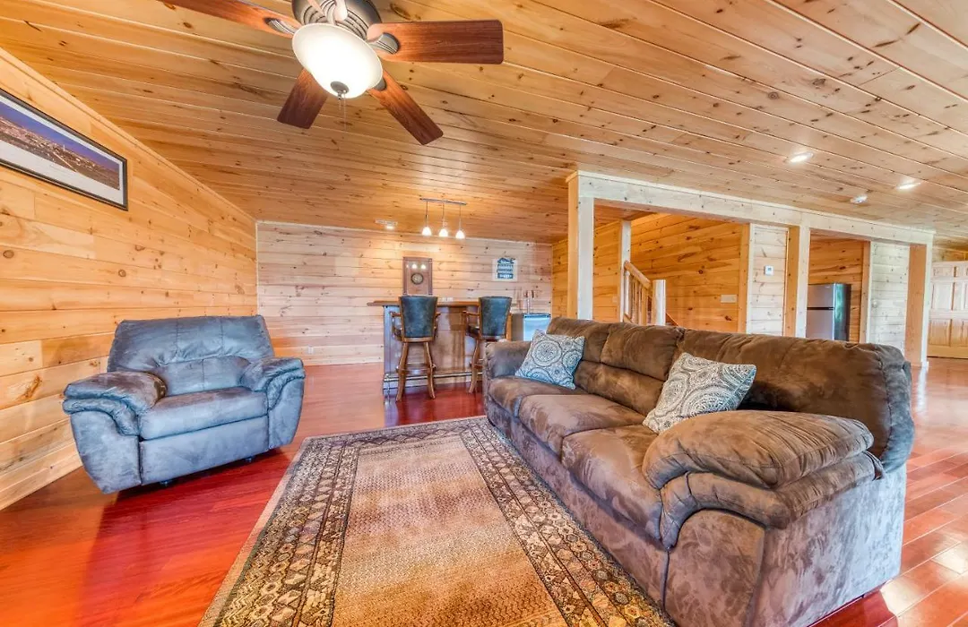 Majestic Lakefront Lodge-1