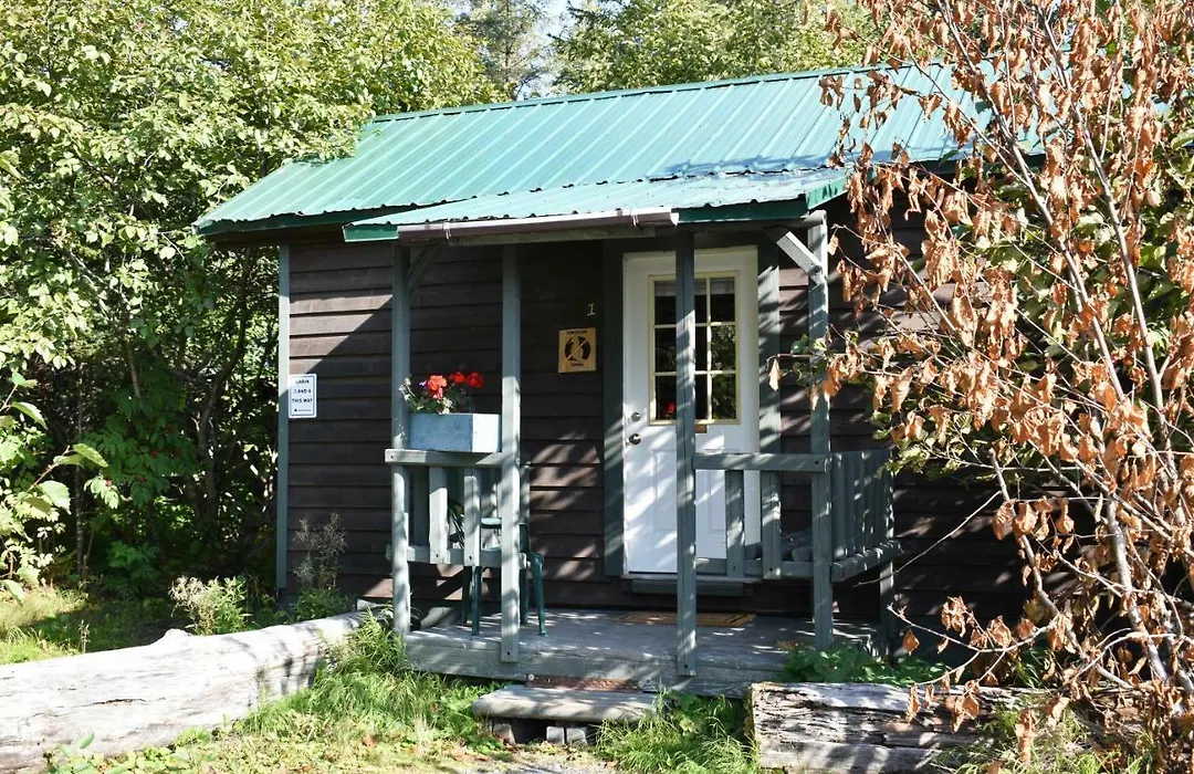 Exit Glacier Lodge-1