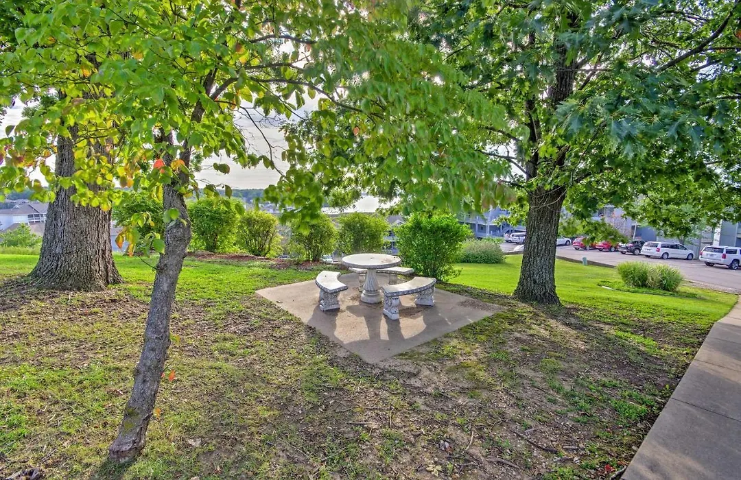 Luxe Lakeside Regatta Bay Getaway W/ Pool Access!-1