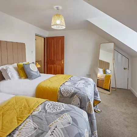 Host & Stay - Harbour View House-3