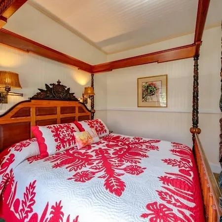 Ola'A House By Volcano Heritage Cottages-2