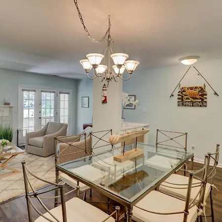 Nice Kitchen King Bed In Master Bikes & Beach Gear Included Free Shipyard Beach Parking Pass-3