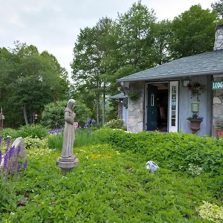 Linville Falls Lodge & Cottages-2