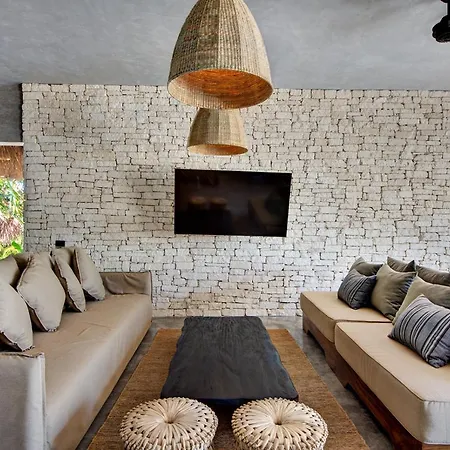 Beachfront Villa Soliman Bay 12-3